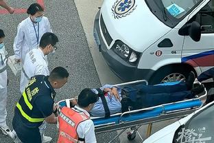 Tai nạn khiến 1 cầu thủ, 1 trợ lý thiệt mạng và 10 người bị thương, Liên đoàn bóng đá Algeria tuyên bố hoãn giải đấu